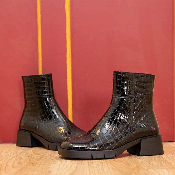 ART Varsovia Shiny Croco Black