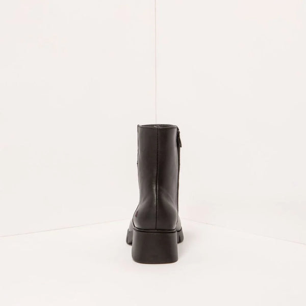 ART Varsovia Black