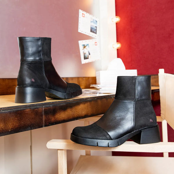 ART Varsovia Multi Black