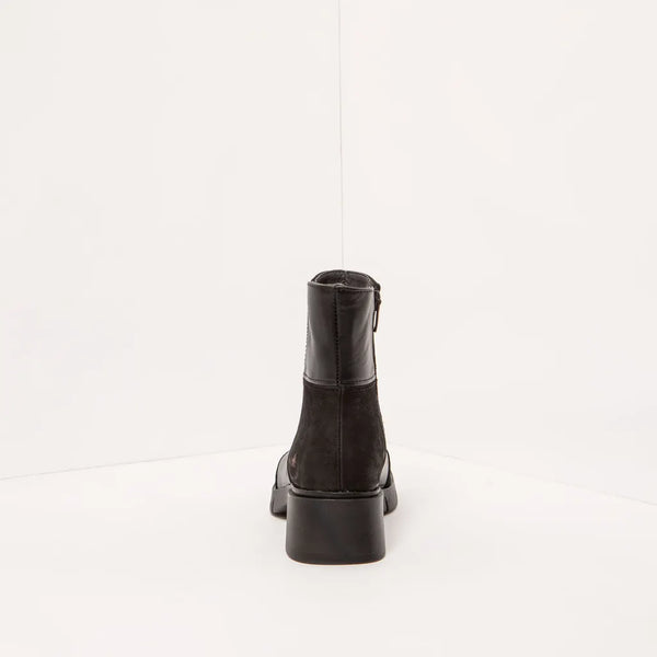 ART Varsovia Multi Black