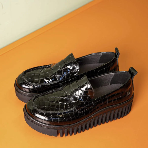 ART Brighton Moccasin Shiny Croco Black