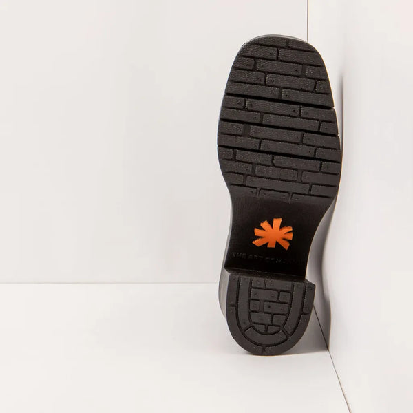 ART Berna Boot Buckle Croco Black