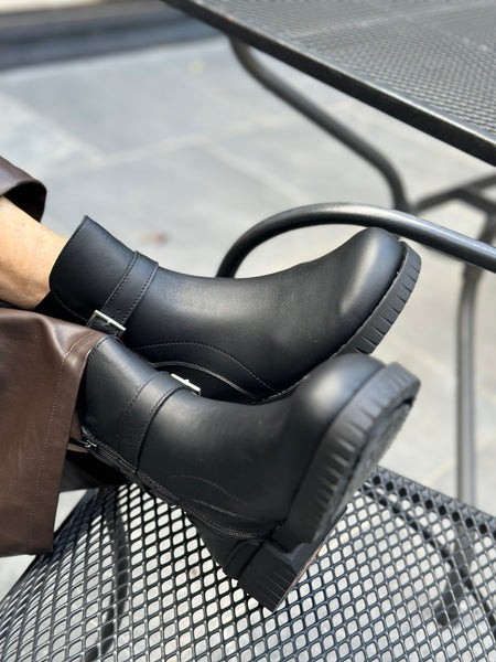ART Oxford Boot