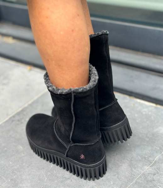 ART Brighton Boot Suede Black