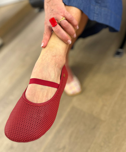 EL NATURALISTA Essence Perforada Rosso