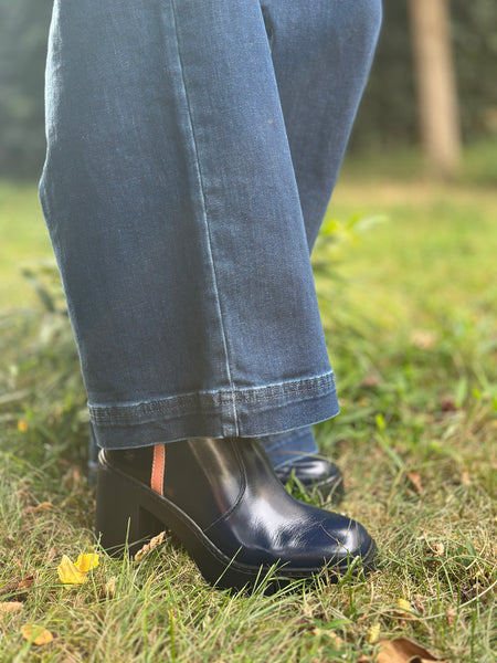 ART Berna Boot Navy/Black