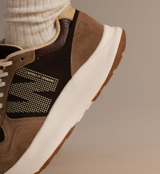WODEN Mathilde Runner Chocolate
