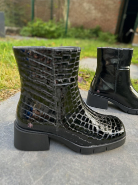 ART Varsovia Shiny Croco Black