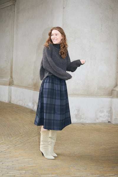 LOLLY'S LAUNDRY Elio Turtleneck Knit Dark Mokka