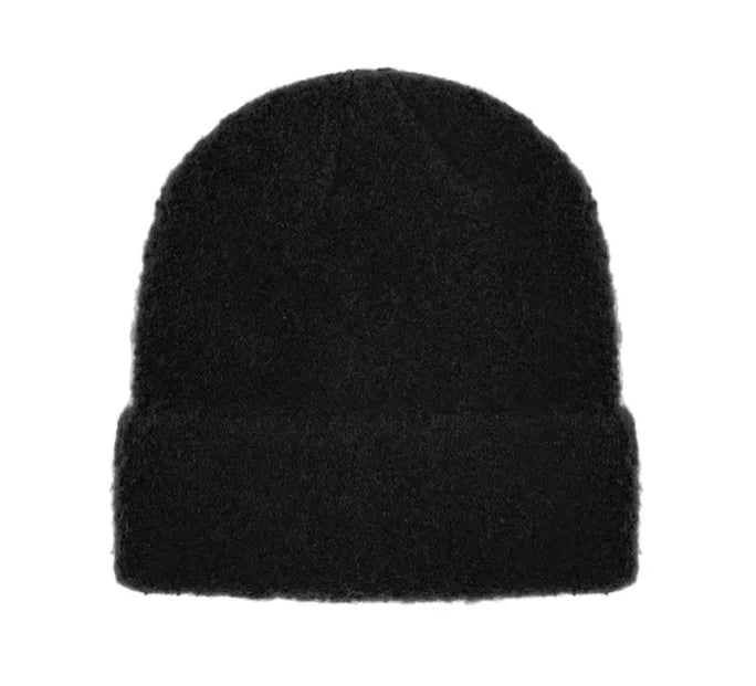 FLUFFY HAT black