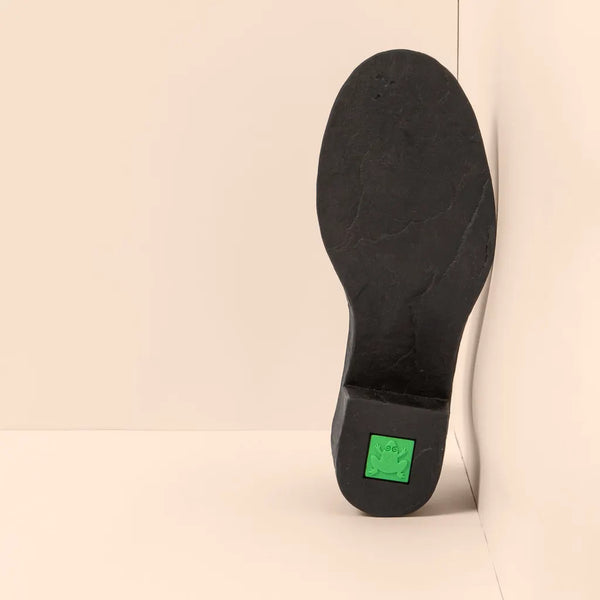 EL NATURALISTA Ticino Tall Leather (last size: 38!)